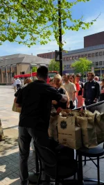 What is going on in Nottingham?😱

Got a corporate event coming up? We’ve got you covered✅

Come and visit us for our:

🥘Samosa Chaat
🧅Onion Bhajis
🥟Lamb, Buffalo Chicken & Veg Samosas
🍠Sweet Potato, Kale & Red Onion Bhaji
🥦Petit Pois & Broccoli Tikki
🍗Butter Chicken Makhani
🍟Chicken Tikka Fries

And SO much more!

What’s your favourite dish you’ve tried with us?👇✨

#nottingham #nottinghamfood #nottslife #corporate #nottinghamevents #streetfood #indianstreetfood #indianfood #foodie #bombaydeli #visitnottingham